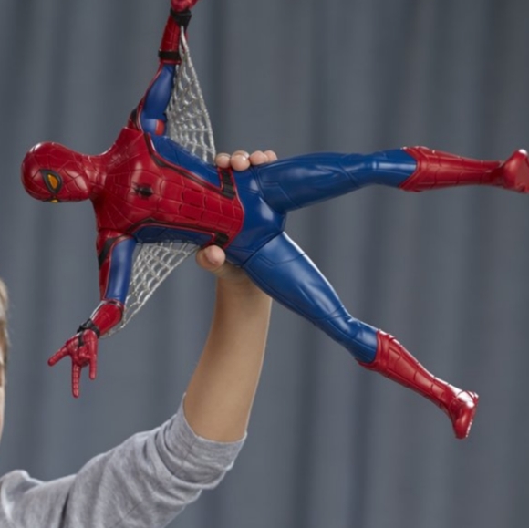 Marvel/HasbroTech Suit Spider-Man figure, - Picture 8 of 16